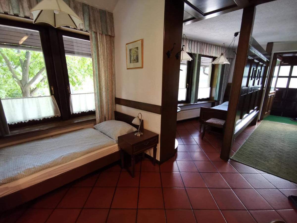Apartmaji Mak Есенице Экстерьер фото