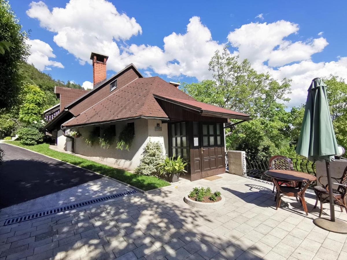 Apartmaji Mak Есенице Экстерьер фото