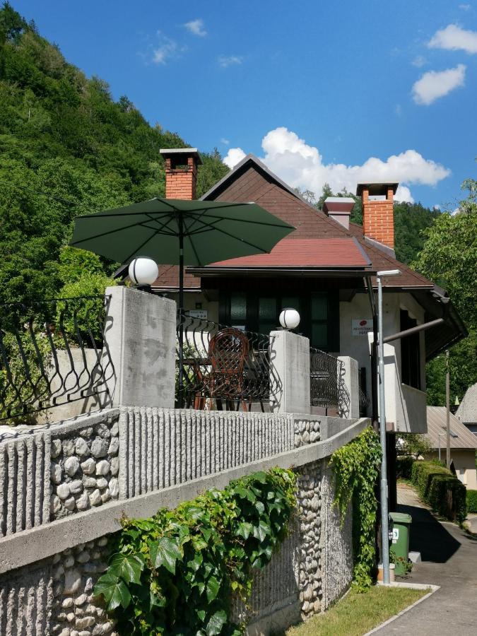Apartmaji Mak Есенице Экстерьер фото